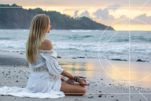 A Free Meditation from the Boho Beautiful 14 Day Yoga & Mindfulness Program by Juliana Spicoluk which helps you to calm your mind and relax.